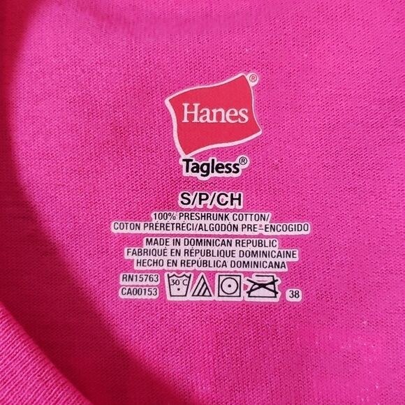 NEW University of Wisconsin Badgers T-Shirt Bucky Small Pink - Picture 4 of 6